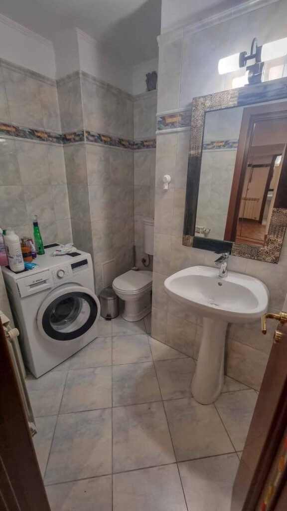 4-camere-2-bai-l-Rond-Alba-Iulia-UNIRII-l-Centrala-proprie-11