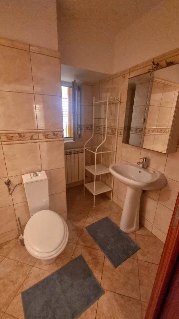 4-camere-2-bai-l-Rond-Alba-Iulia-UNIRII-l-Centrala-proprie-5