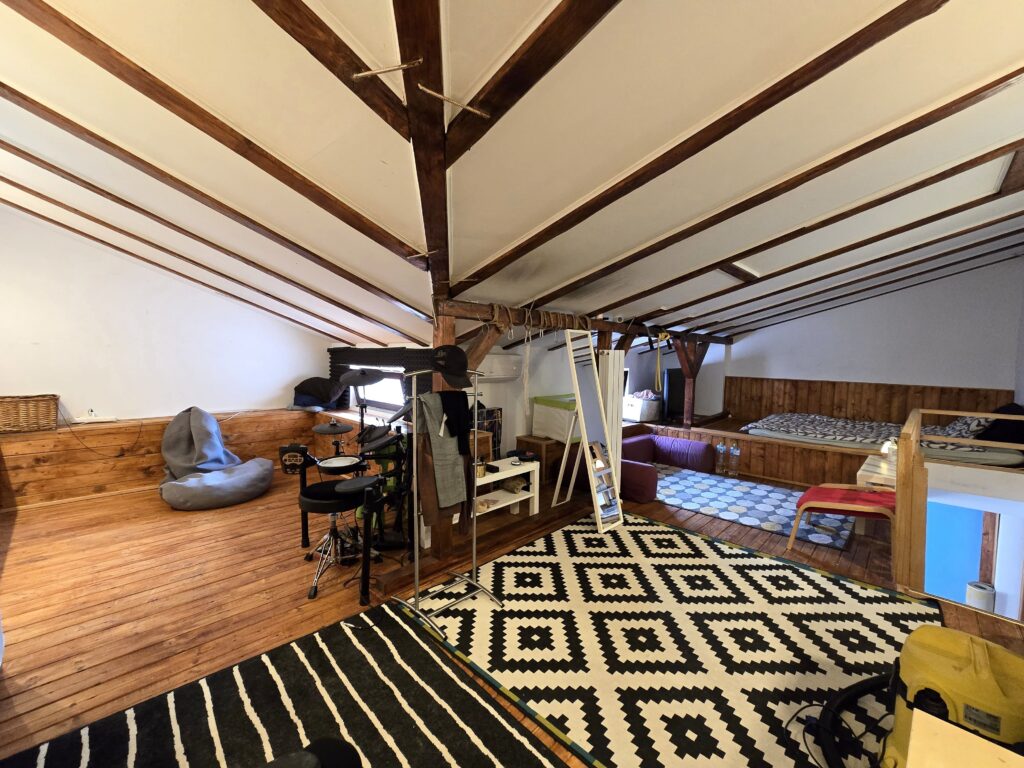Casa-la-curte-l-autoriz-constr-Investitie-Popa-Nan-13-min