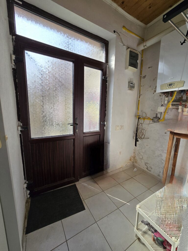 Casa-la-curte-l-autoriz-constr-Investitie-Popa-Nan-4-min