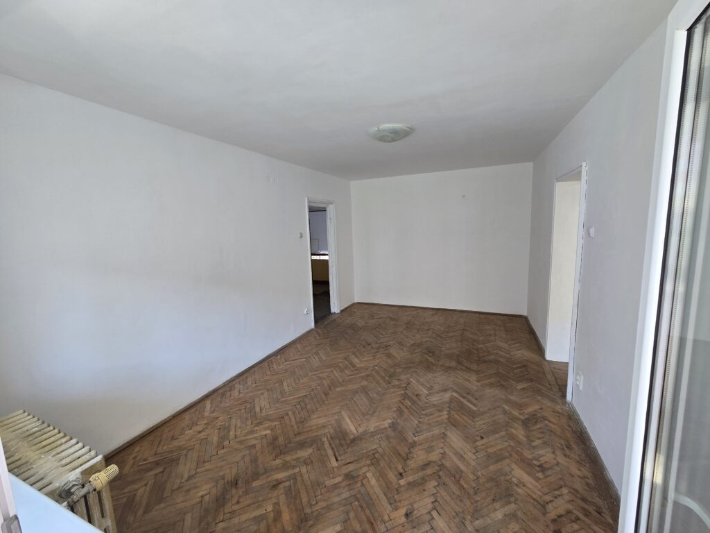 2-camere-l-4-minute-Metrou-Crangasi_2