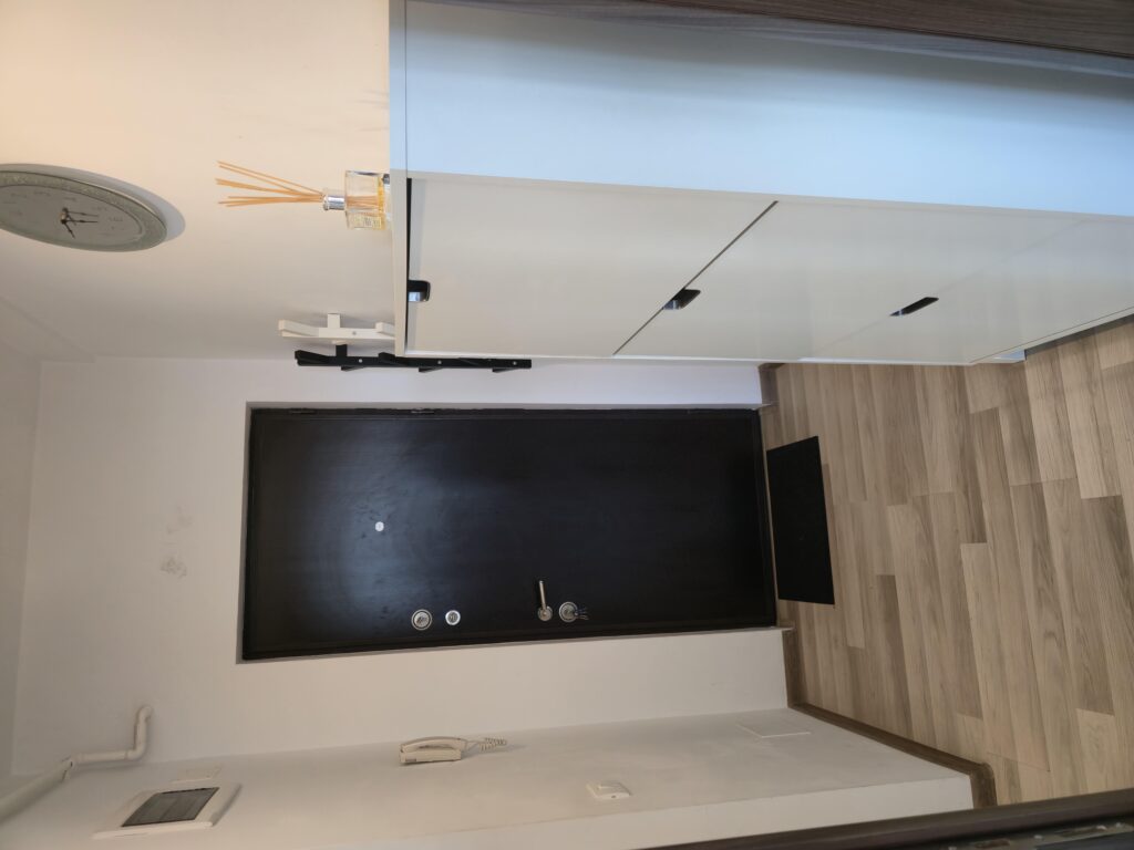 2-camere-si-parcare-Valea-Ialomitei_7-min