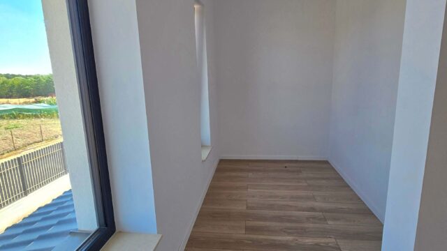 Casa-langa-padure-cu-curte-generoasa-704-mp_13