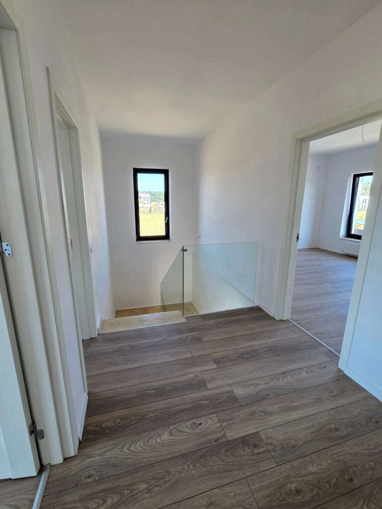 Casa-langa-padure-cu-curte-generoasa-704-mp_14