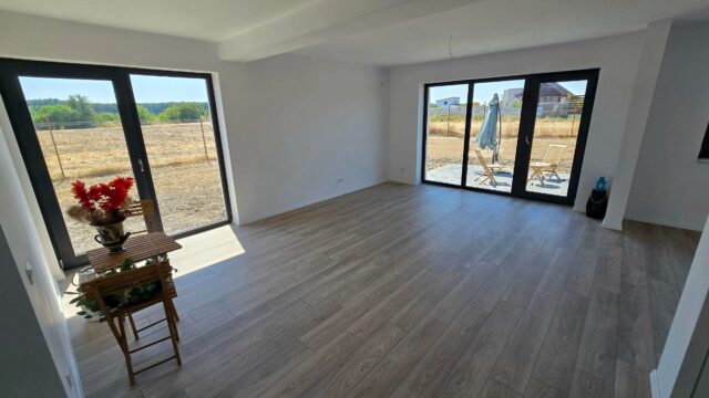 Casa-langa-padure-cu-curte-generoasa-704-mp_15