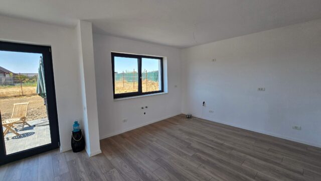 Casa-langa-padure-cu-curte-generoasa-704-mp_5