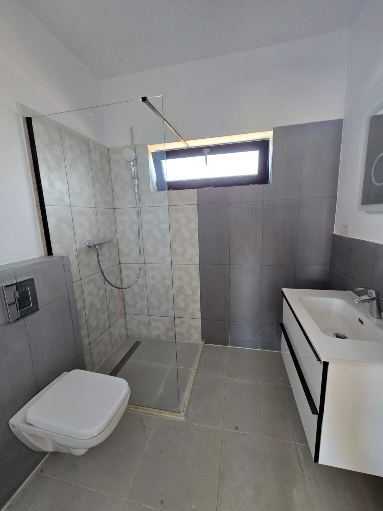 Casa-langa-padure-cu-curte-generoasa-704-mp_9